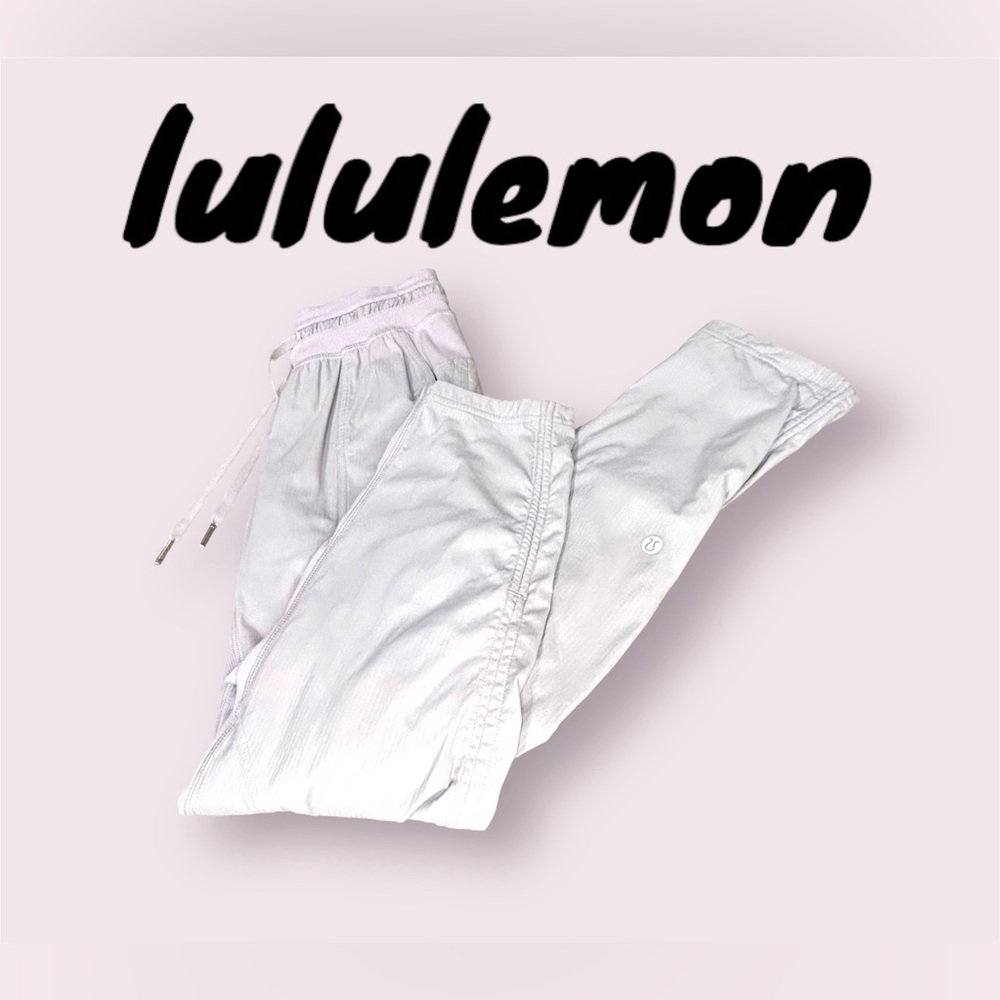 Lululemon - Dance Studio Pant - Mid-Rise - Lined - Crop - Faint Lavender